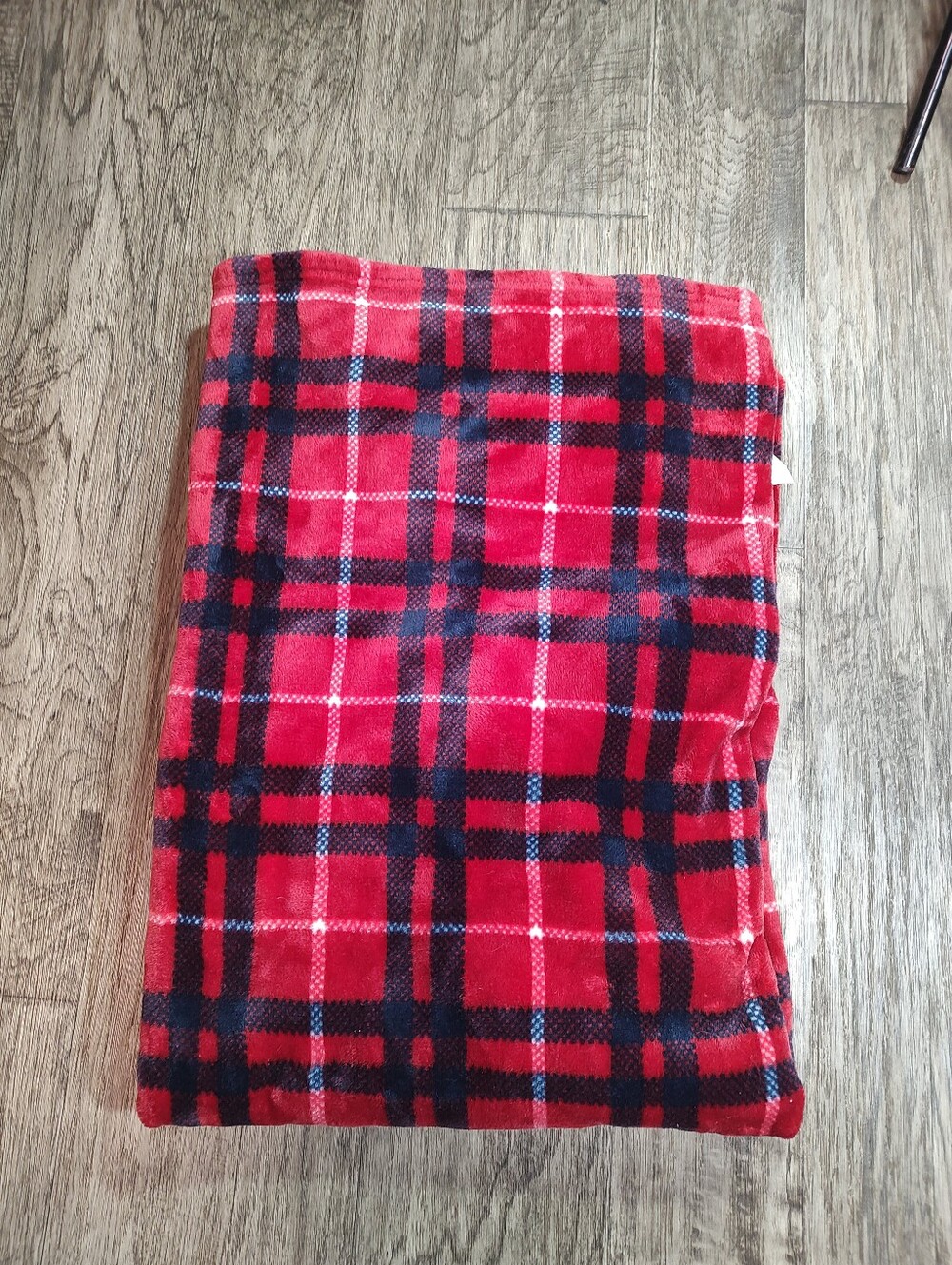 Nautica Home Red Plaid Fleece Throw Blanket48x 68
